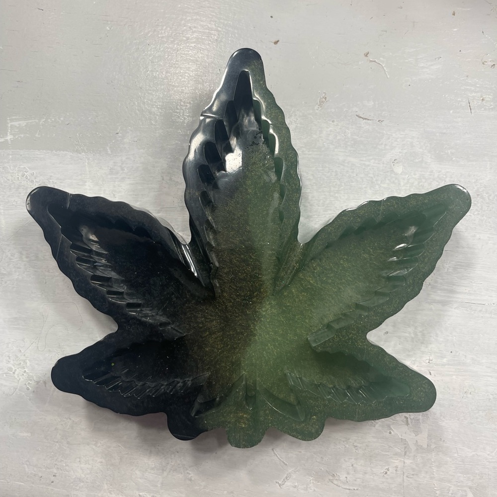Mj ash tray